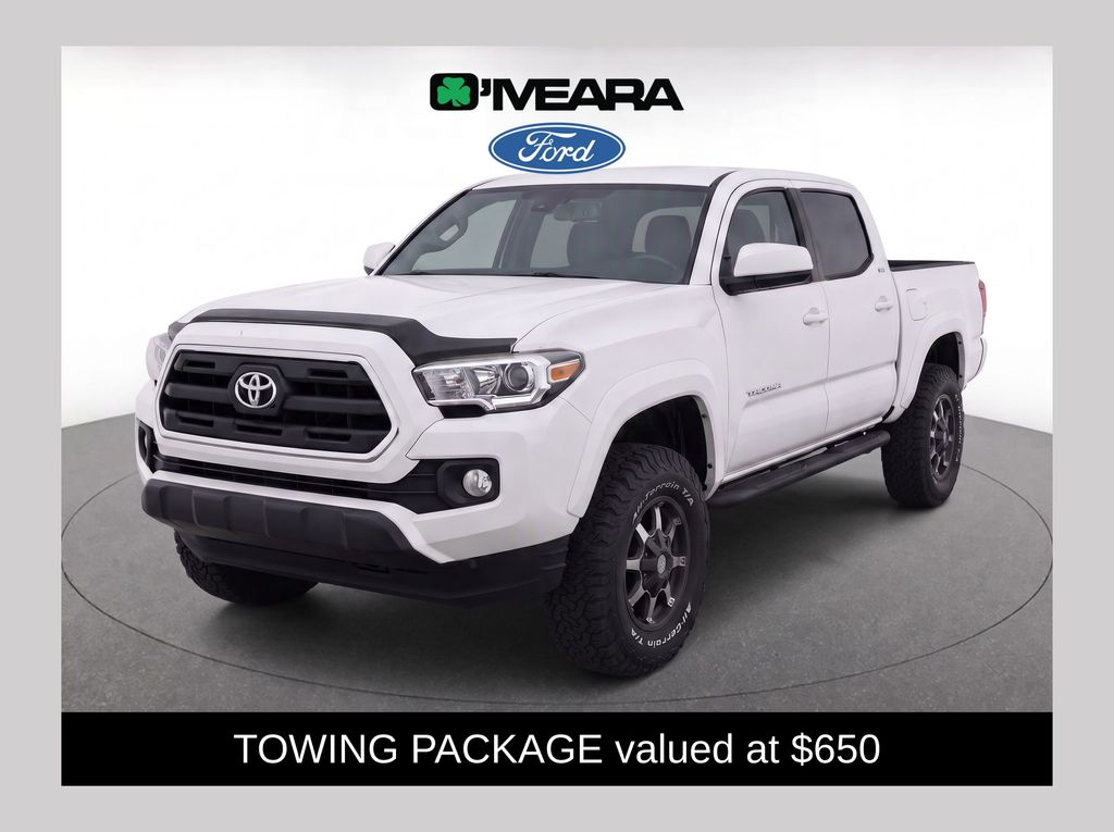Super White 2016 Toyota Tacoma Pickup Truck 4X2 6-Speed Automatic