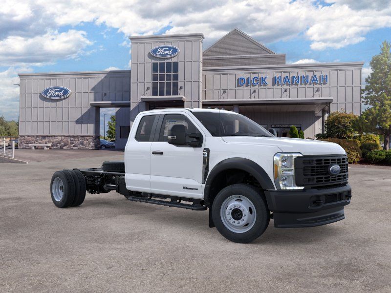2025 Ford F-550SD XL