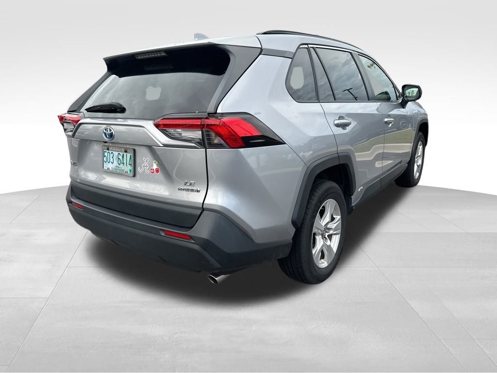 2019 Toyota RAV4 Hybrid LE 6