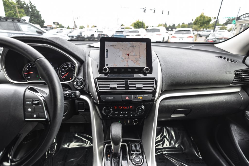 2025 Mitsubishi Eclipse Cross SE thumbnail 27