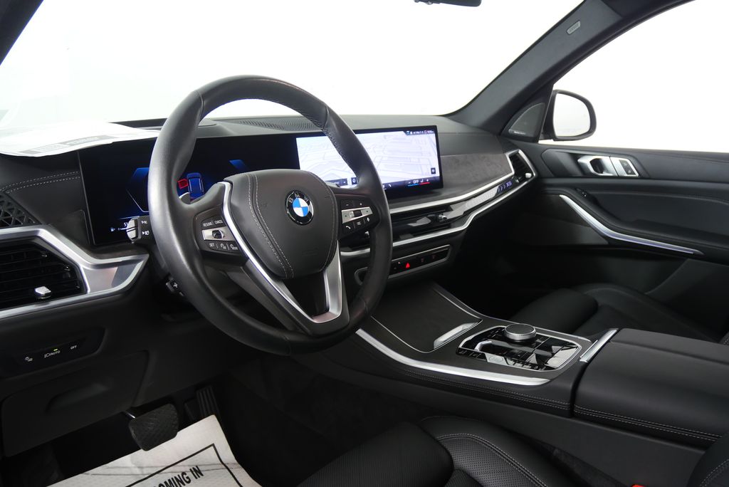 Thumbnail: 2025 BMW X5 - 12