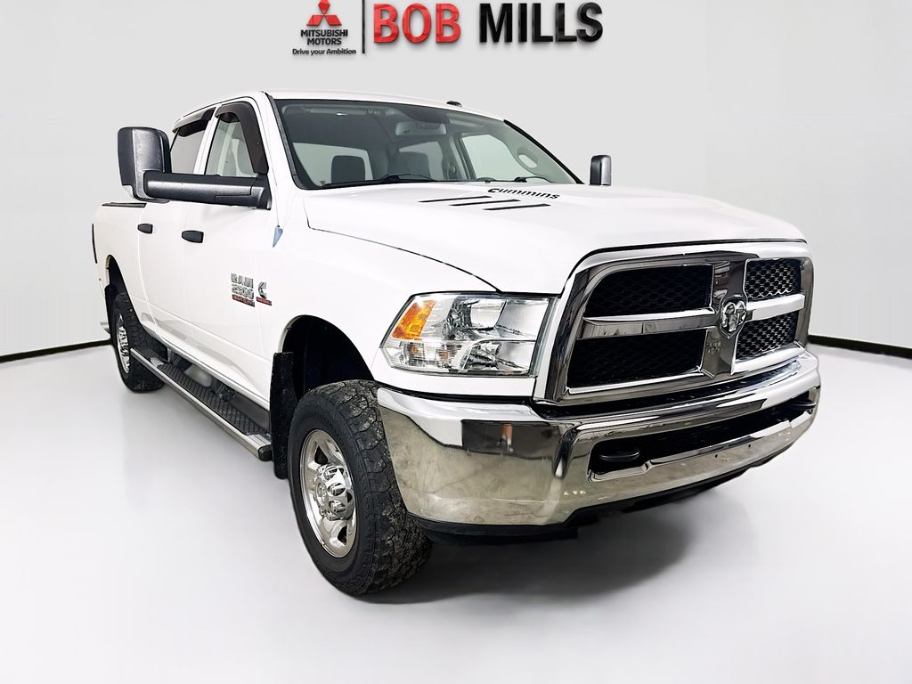 Bright White Clearcoat 2013 RAM 2500 Tradesman Crew Cab 4WD Pickup Truck Four-Wheel Drive 6-Speed Automatic