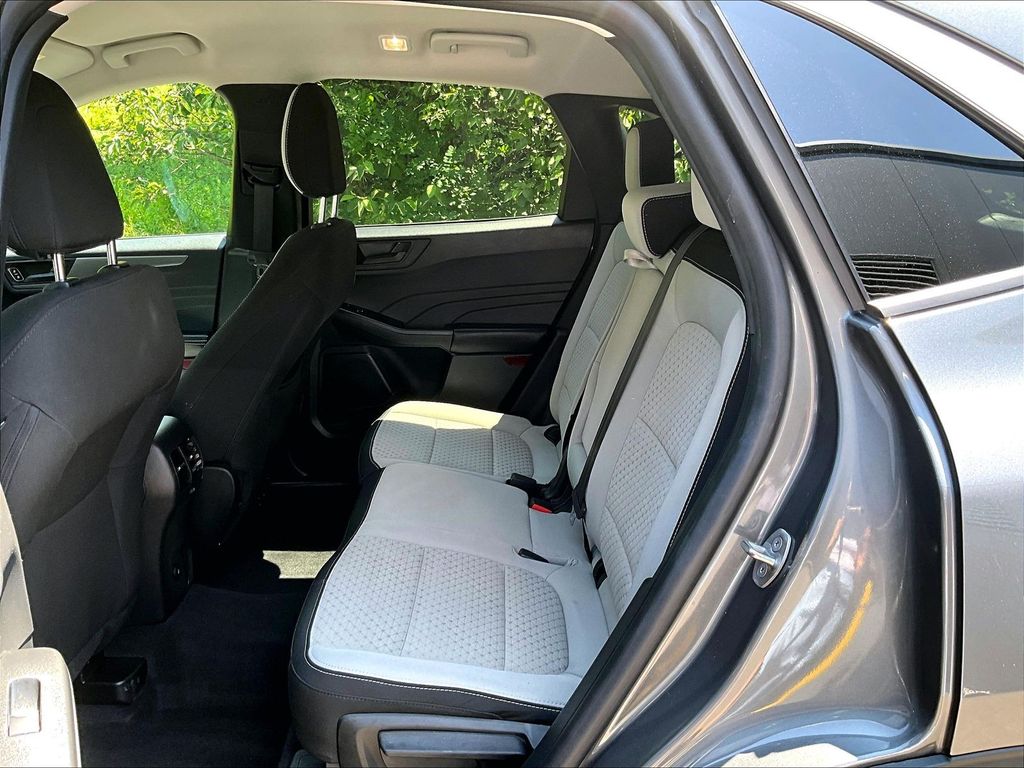 2023 Ford Escape — photo 15
