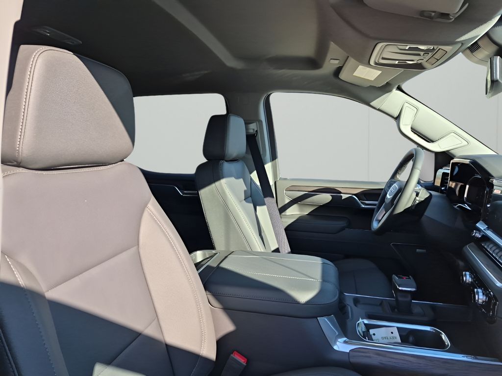 New 2026 White GMC SLT image 15