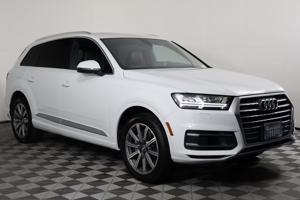 Thumbnail: 2019 Audi Q7 - 3
