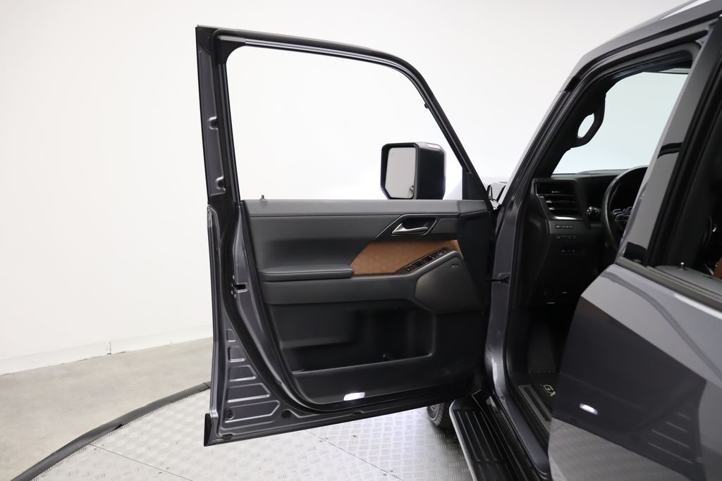 Thumbnail: 2024 Lexus GX - 16