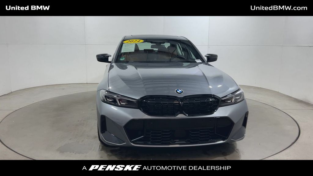 Thumbnail: 2024 BMW 3 Series - 3