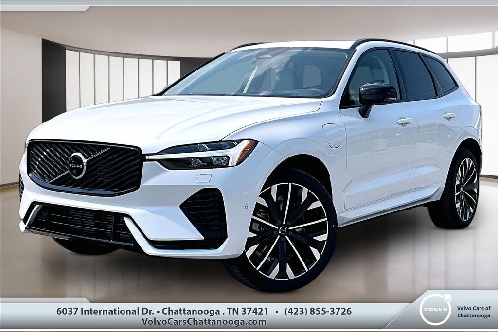 2026 Volvo XC60 Plug-In Hybrid 