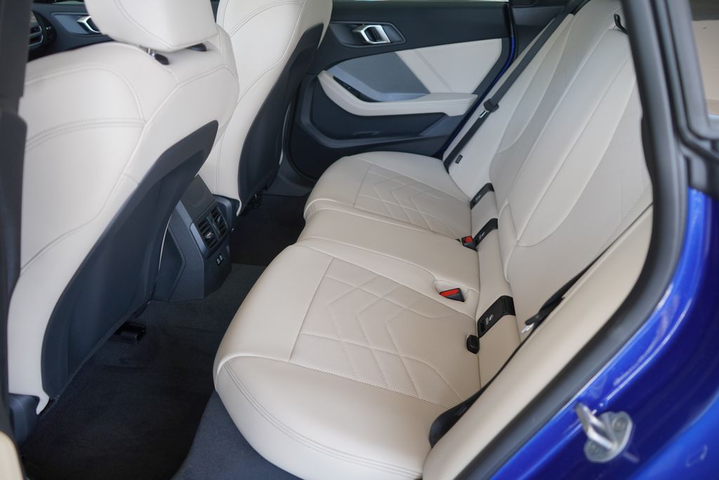 Thumbnail: 2026 BMW 2 Series - 19