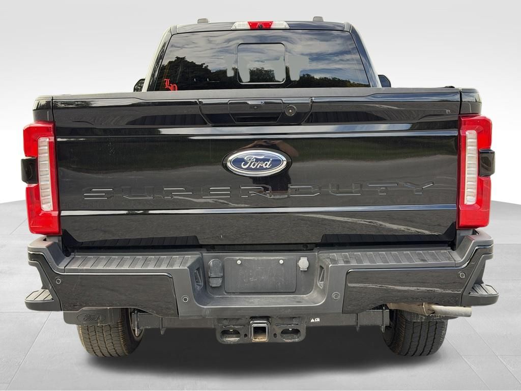 2023 Ford F-350 Super Duty LARIAT