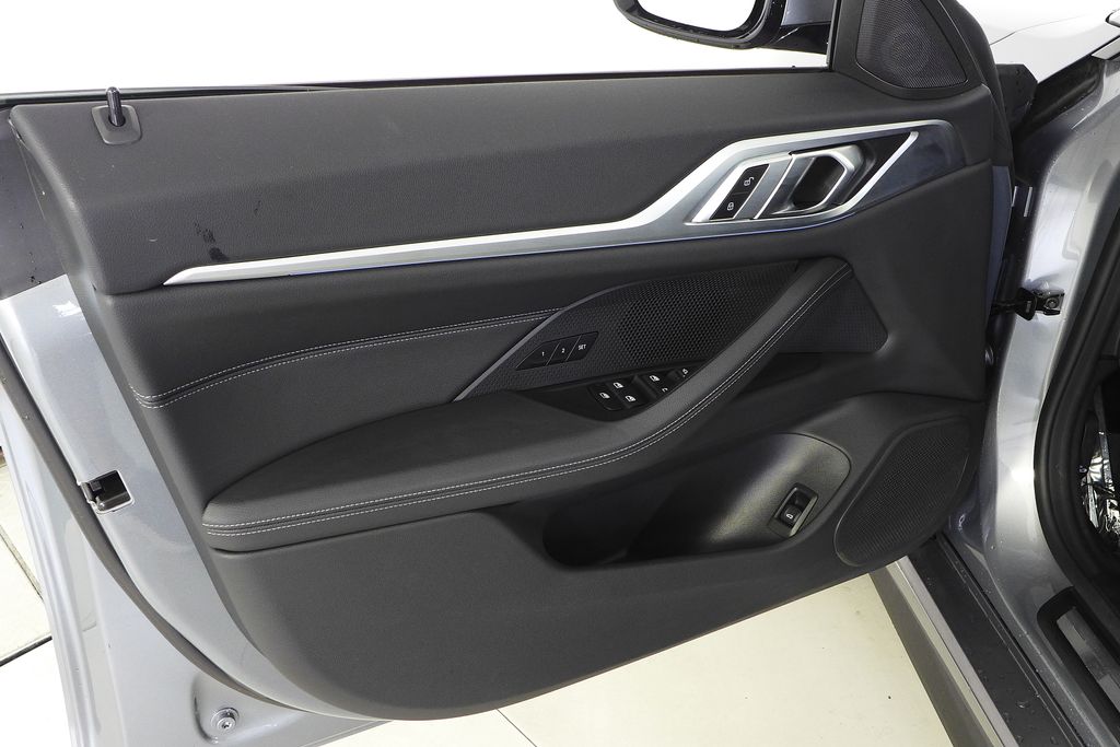 Thumbnail: 2023 BMW i4 - 11