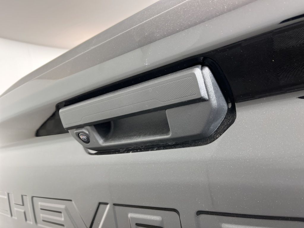 Thumbnail: 2026 Chevrolet Colorado - 17