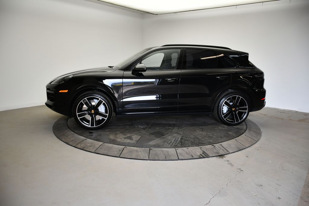 Thumbnail: 2026 Porsche Panamera - 2