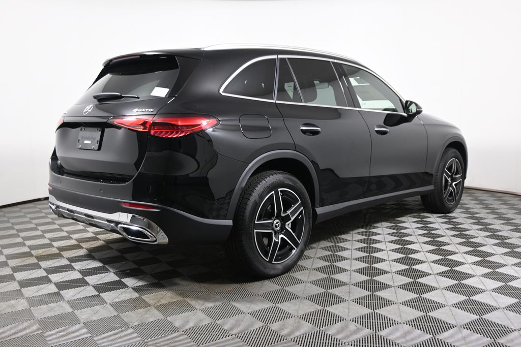 Thumbnail: 2027 Mercedes-Benz GLC - 7