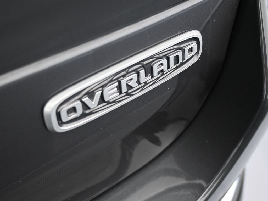 Used 2024 Baltic Gray Metallic Clearcoat Jeep Overland image 44