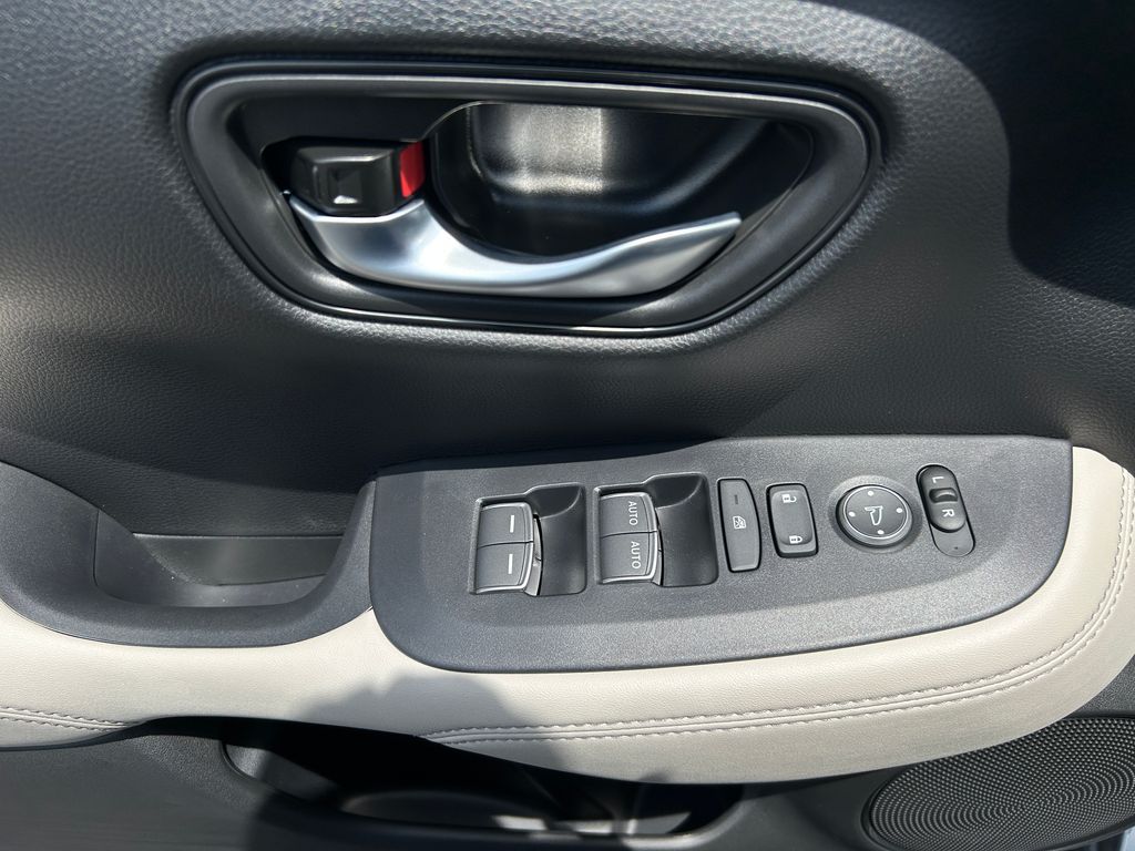 Thumbnail: 2027 Honda HR-V - 26