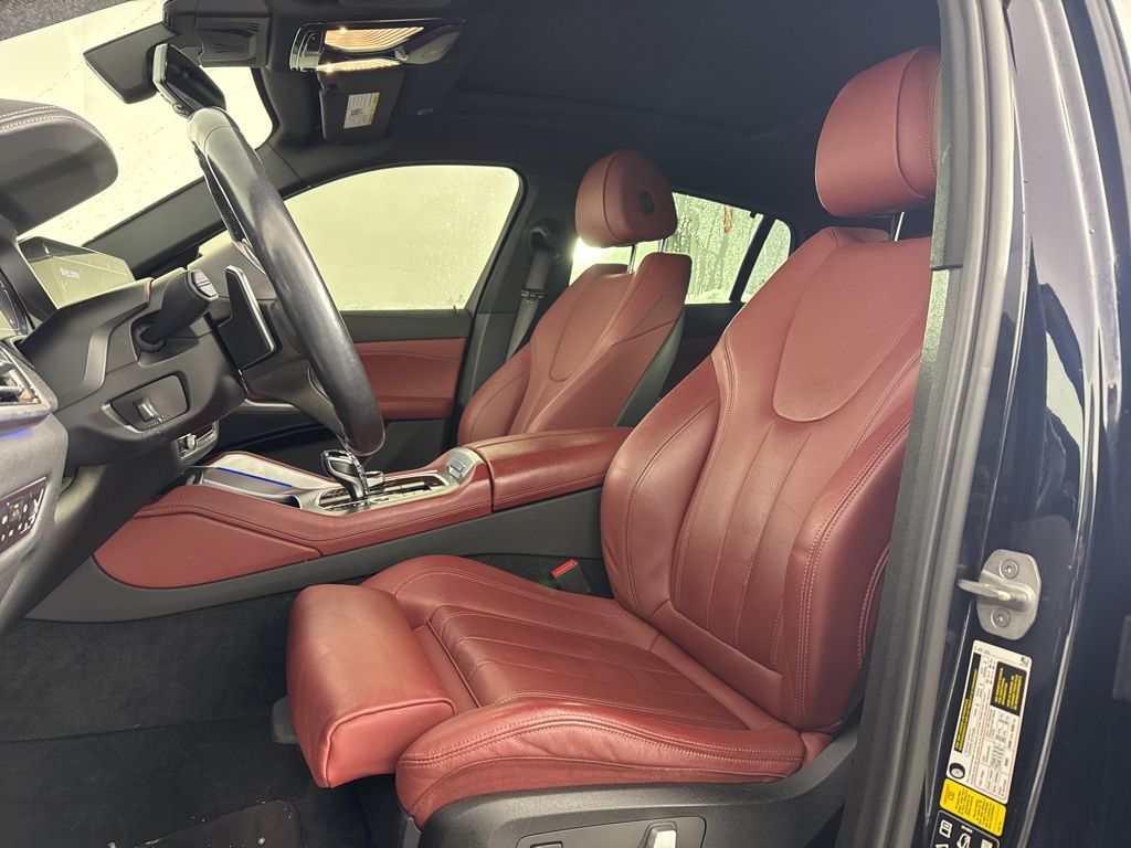 Thumbnail: 2022 BMW X6 - 14