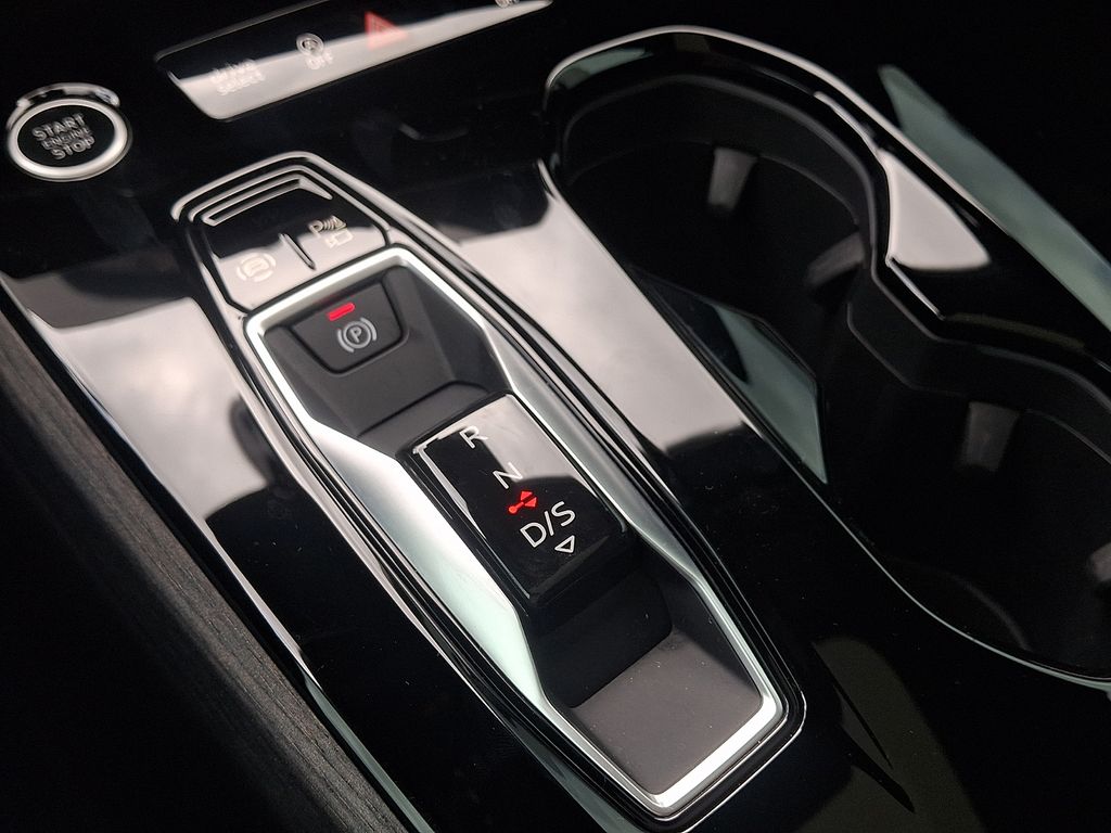 Thumbnail: 2025 Audi A5 - 15