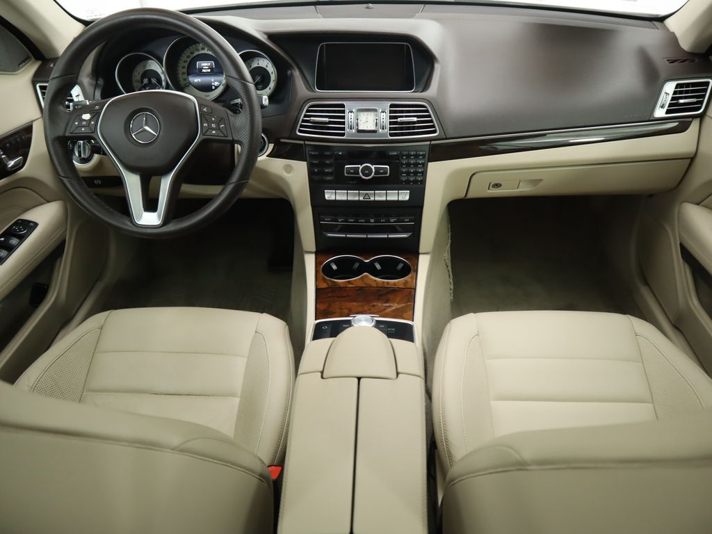 Thumbnail: 2014 Mercedes-Benz E-Class - 13