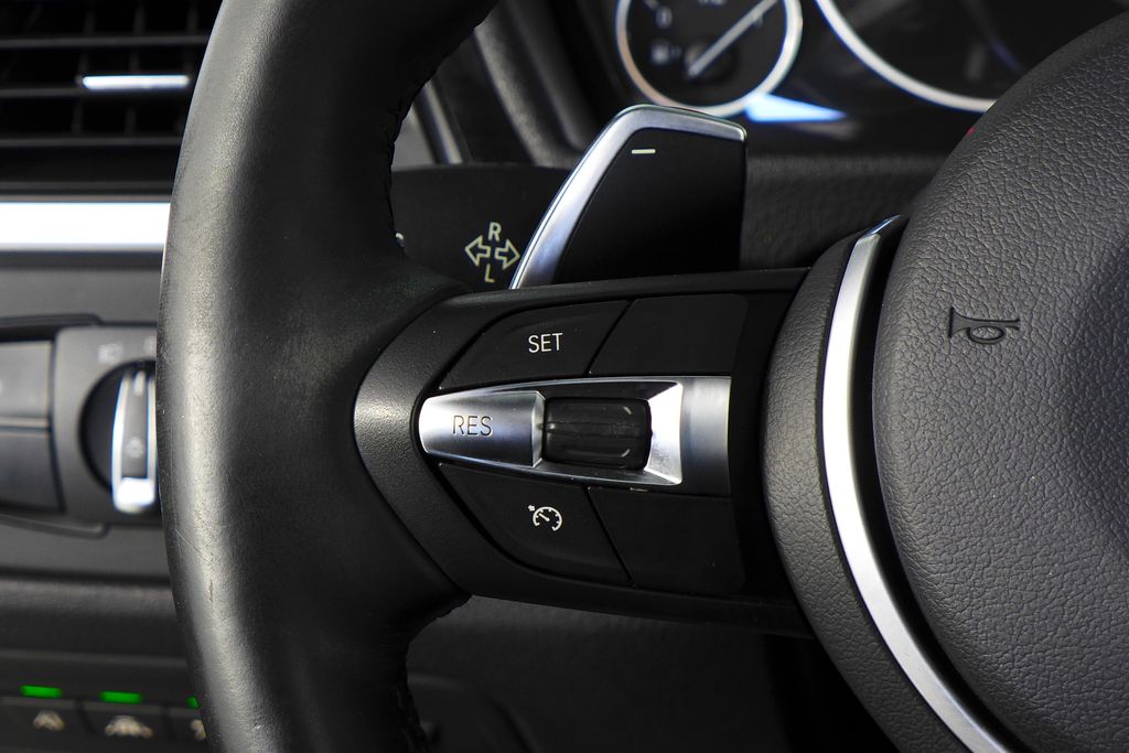 Thumbnail: 2016 BMW 4 Series - 30