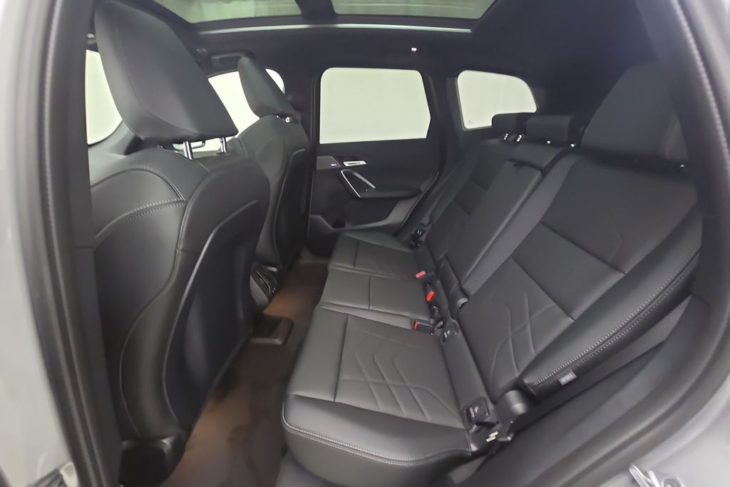 2026 Bmw X1 M35i photo 22