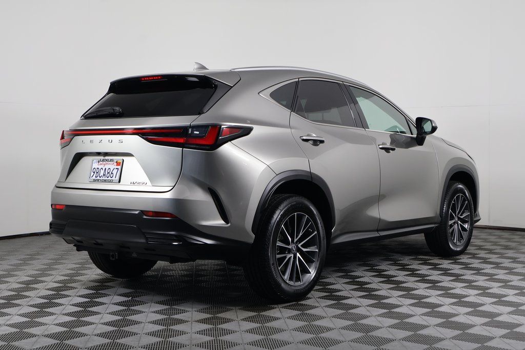 Thumbnail: 2022 Lexus NX - 4