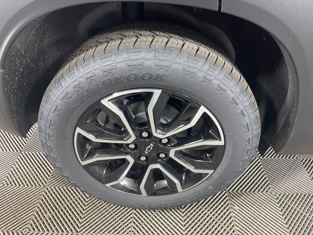 Thumbnail: 2026 Chevrolet TrailBlazer - 15
