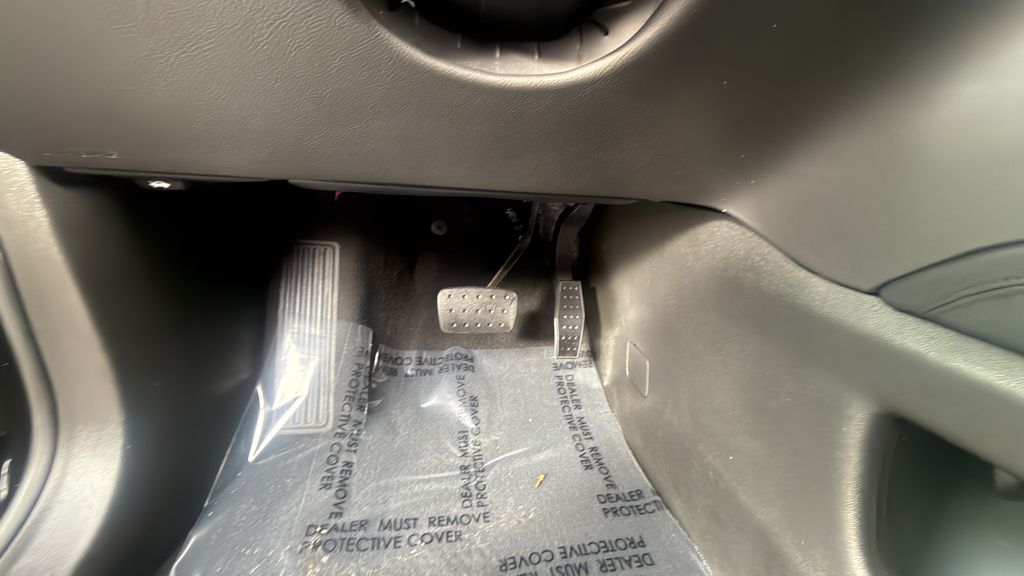 used 2025 Cadillac XT5 car, priced at $37,900