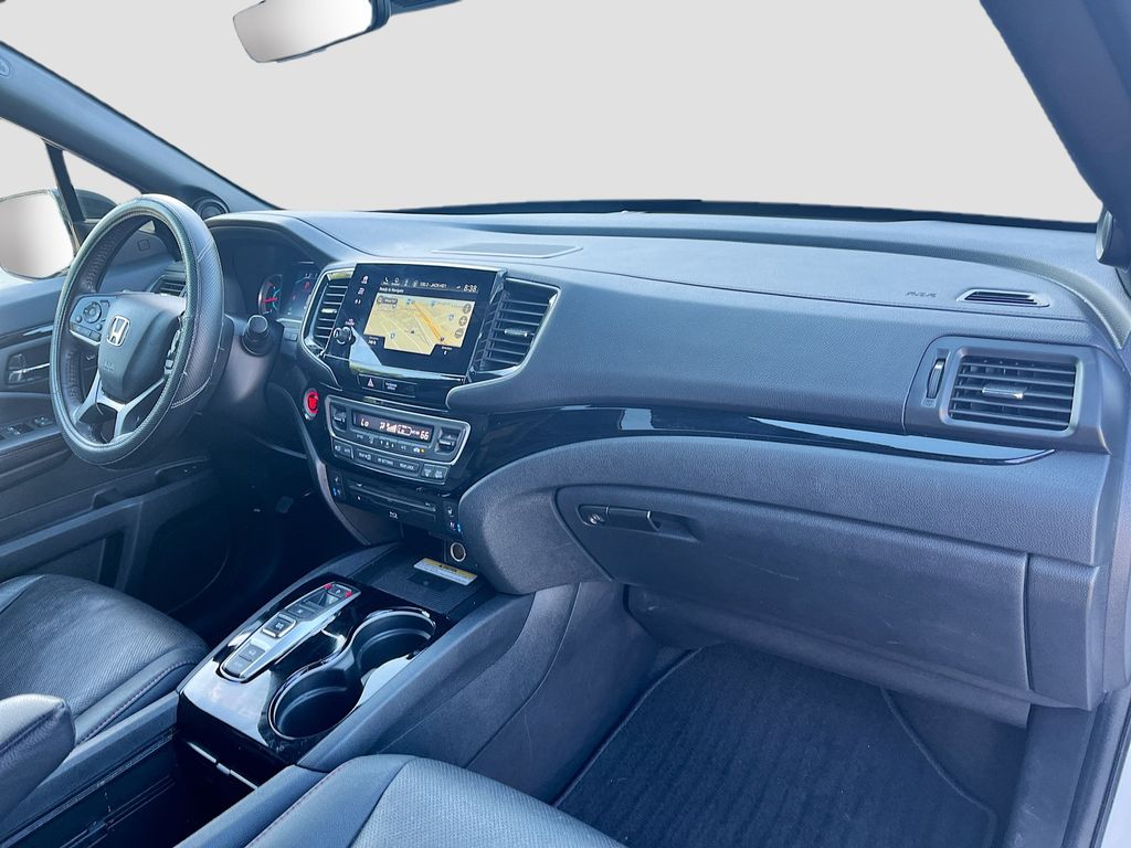 Used 2022  Honda Black Edition image 31