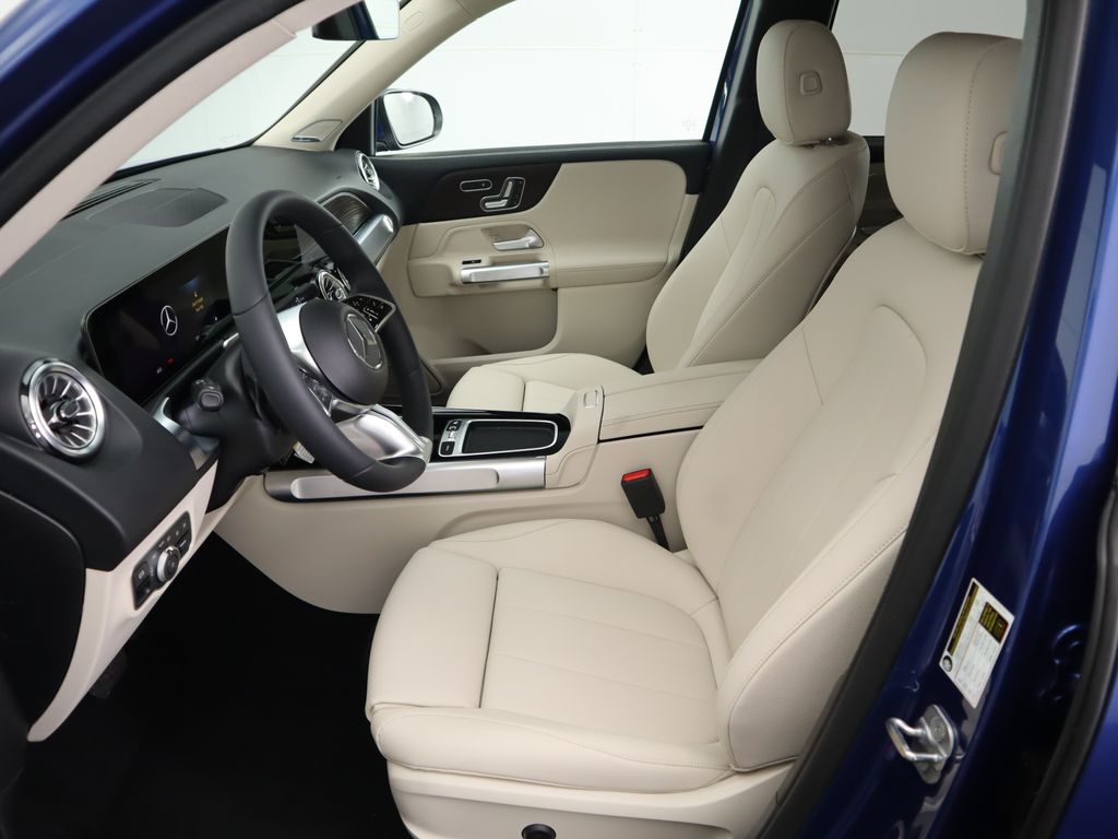 2025 Mercedes-Benz GLB 250 20