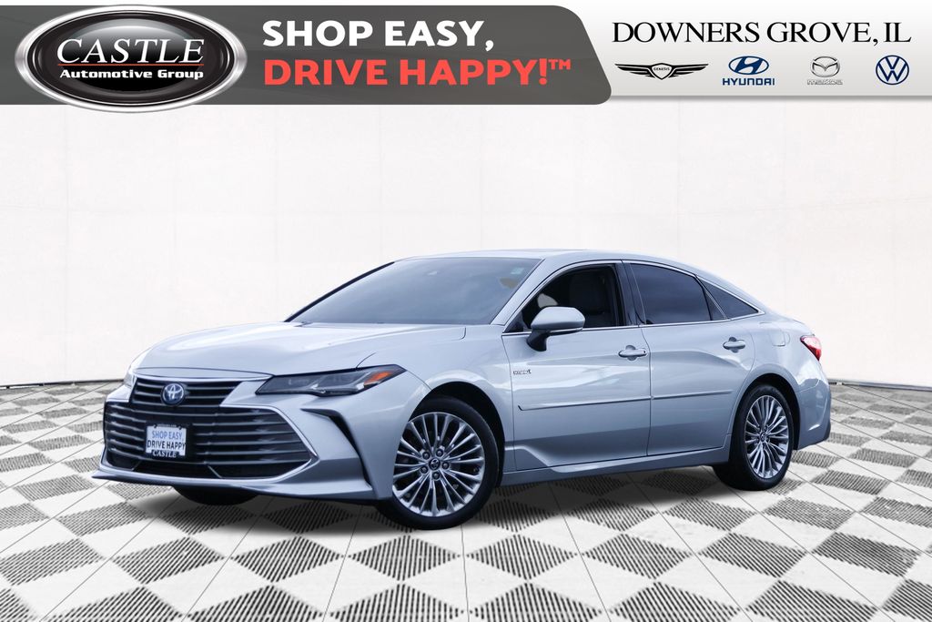 2019 Toyota Avalon Hybrid Limited 1