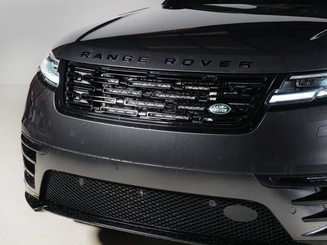 Certified Used 2025 Gray Land Rover Dynamic SE image 27