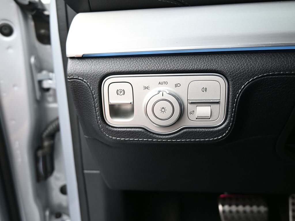 Used 2024 Gray Mercedes-Benz GLE 53 AMG® image 37