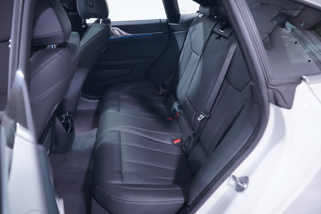 Thumbnail: 2024 BMW i4 - 10