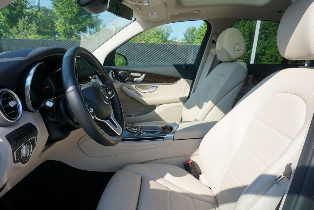 Thumbnail: 2021 Mercedes-Benz GLC - 9