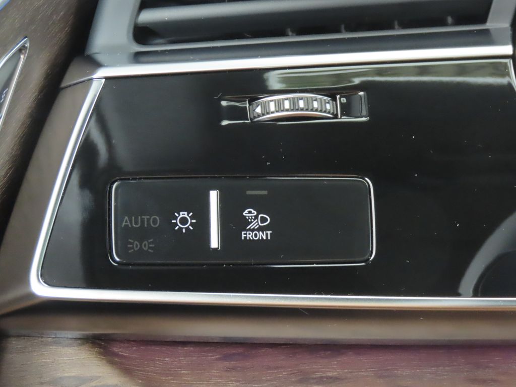 Thumbnail: 2026 Audi Q7 - 18