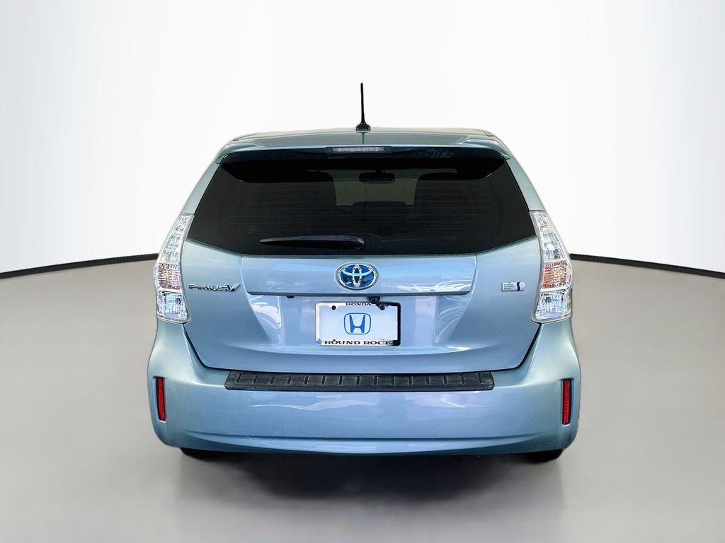 Thumbnail: 2014 Toyota Prius v - 6