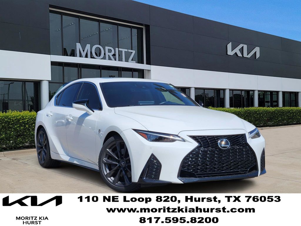 2023 Lexus IS