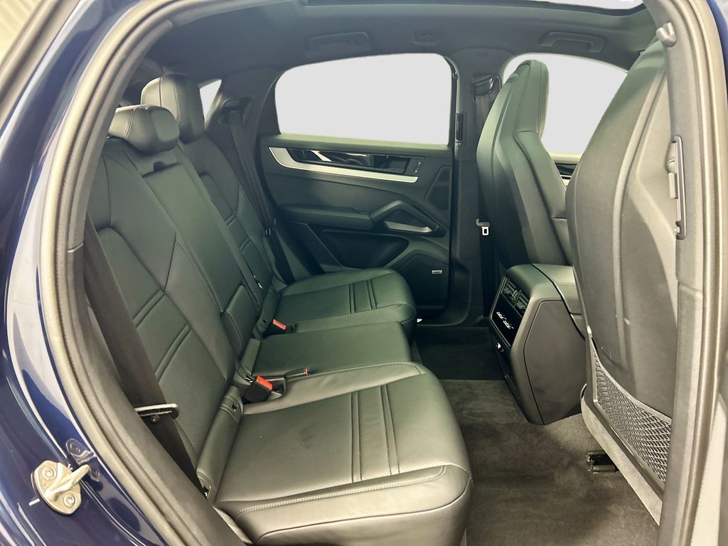 Thumbnail: 2024 Porsche  - 23