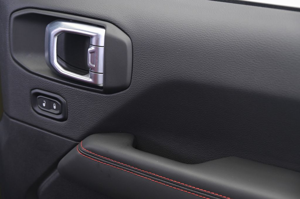Thumbnail: 2024 Jeep Wrangler - 20