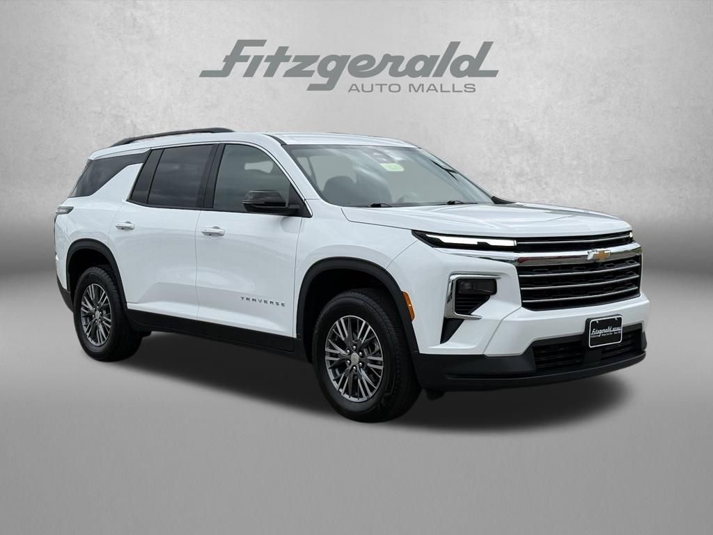 Summit White 2026 Chevrolet Traverse SUV / Crossover Four-Wheel Drive 8-Speed Automatic