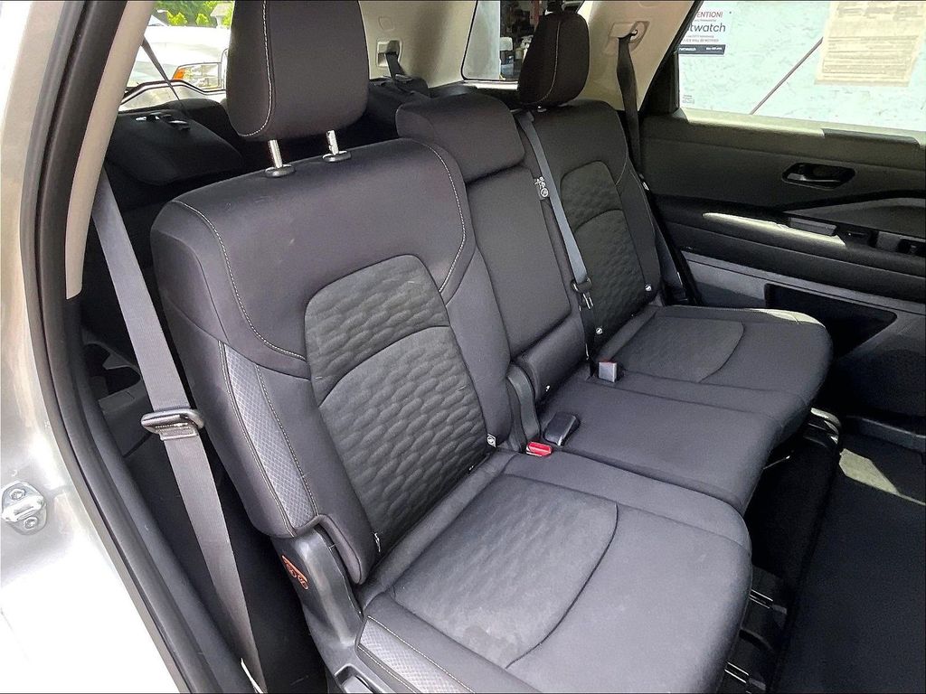 2024 Nissan Pathfinder — photo 19