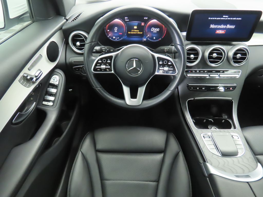 2022 Mercedes-Benz GLC 300 10