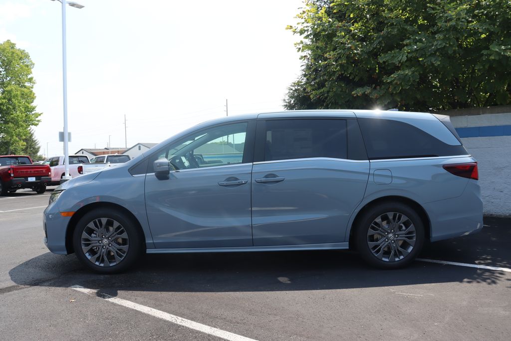 2025 Honda Odyssey Touring 2