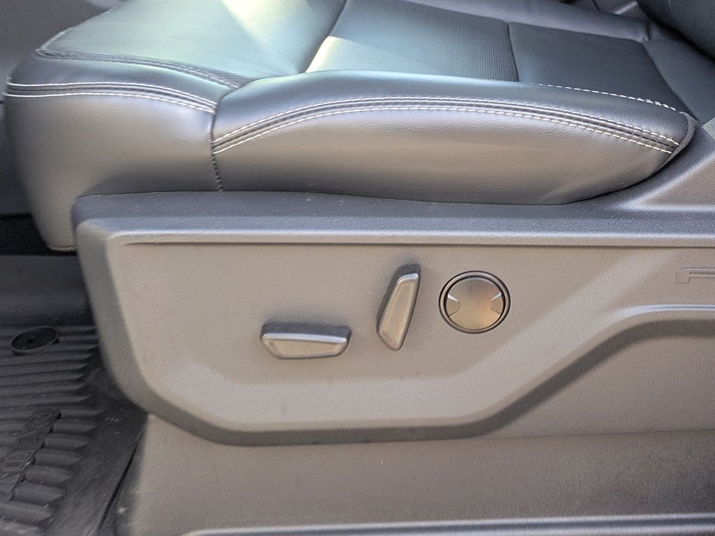 2025 Ford Expedition Platinum MAX