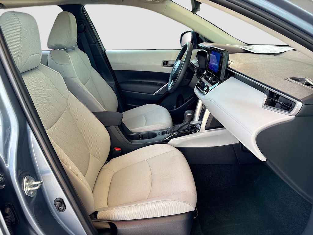 Thumbnail: 2023 Toyota Corolla Cross - 20