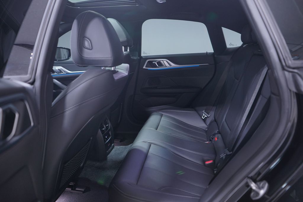 Thumbnail: 2023 BMW i4 - 9