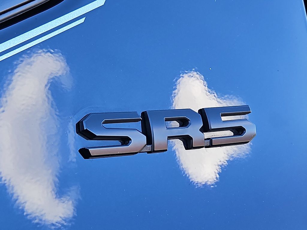 Thumbnail: 2023 Toyota Tundra - 31