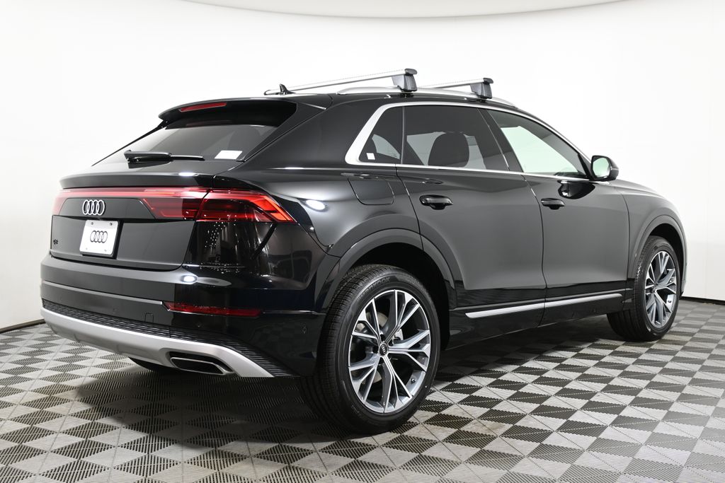 2025 Audi Q8  7