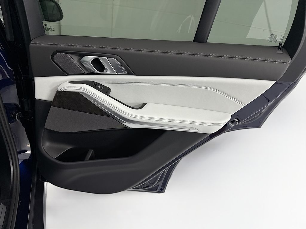 Thumbnail: 2026 BMW X5 - 26